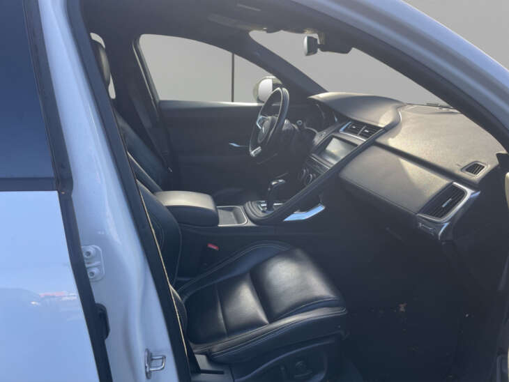 JAGUAR E-Pace - Foto Nr. 04 - Bildvorschau