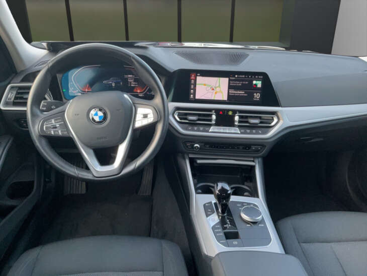 BMW 318 - Foto Nr. 09 - Bildvorschau