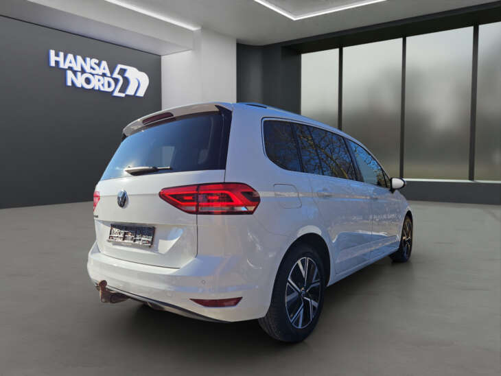 VW Touran - Foto Nr. 02 - Bildvorschau