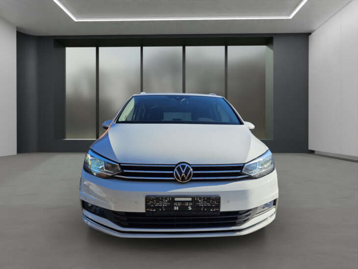 VW Touran - Foto Nr. 03 - Bildvorschau