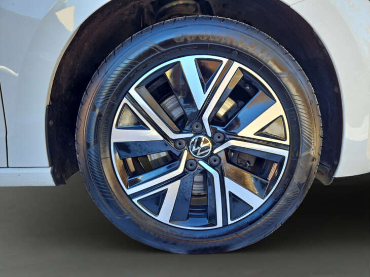 VW Touran - Foto Nr. 04 - Bildvorschau