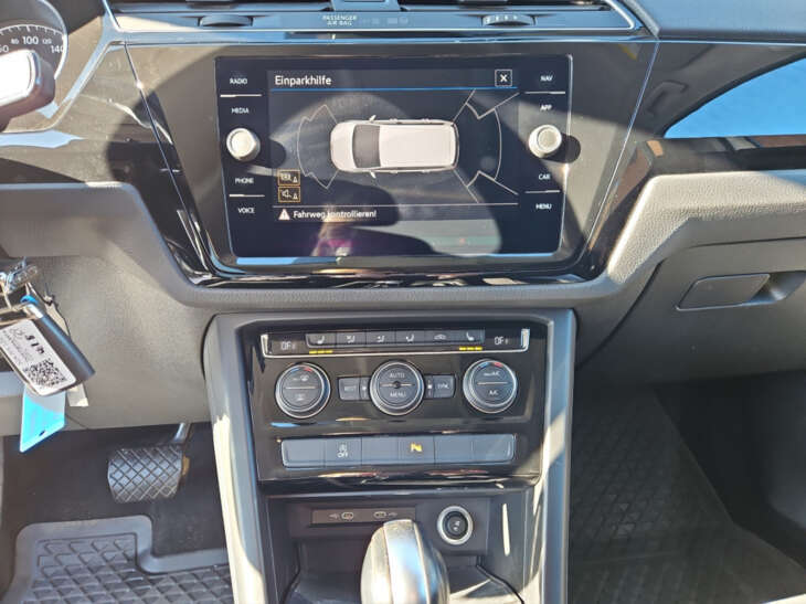 VW Touran - Foto Nr. 10 - Bildvorschau