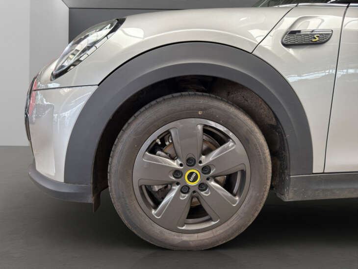 MINI COOPER - Foto Nr. 03 - Bildvorschau