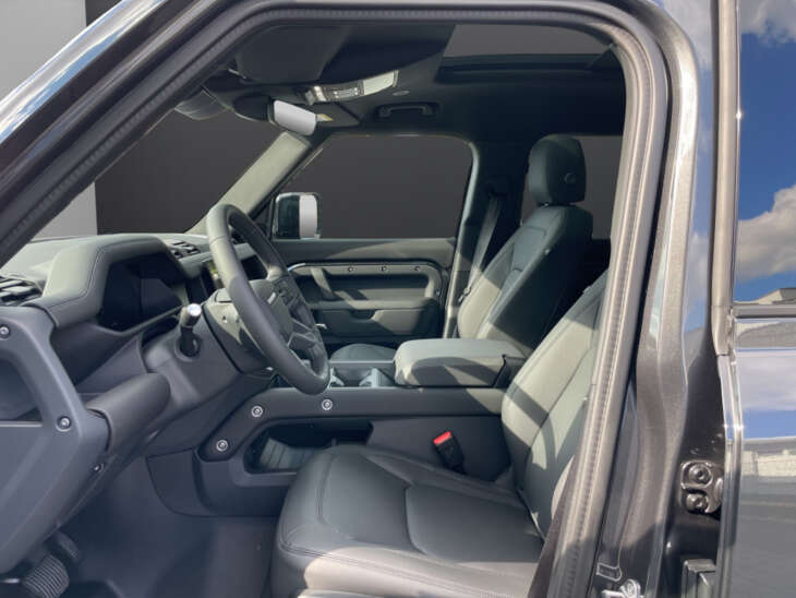 LAND ROVER Defender - Foto Nr. 11 - Bildvorschau
