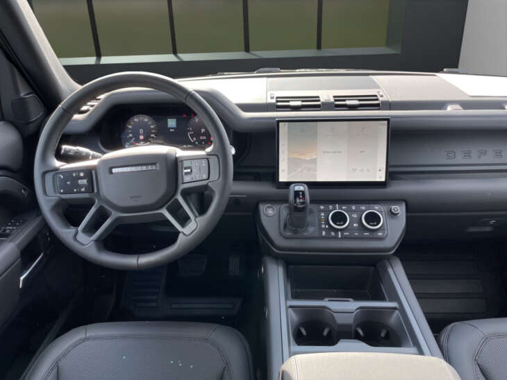 LAND ROVER Defender - Foto Nr. 13 - Bildvorschau