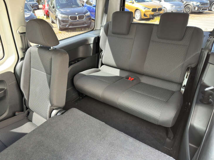 VW Caddy - Foto Nr. 17 - Bildvorschau