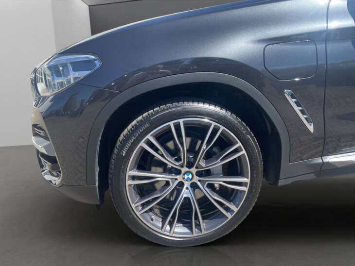 BMW X3 - Foto Nr. 05 - Bildvorschau