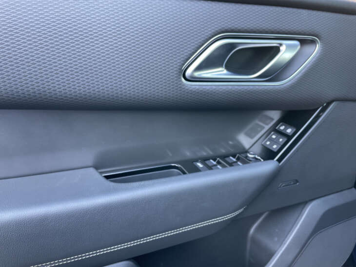 LAND ROVER Range Rover Velar - Foto Nr. 11 - Bildvorschau