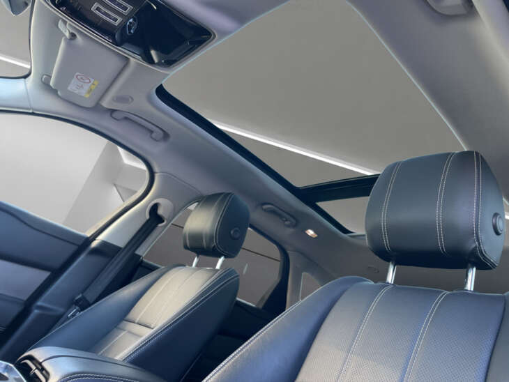 LAND ROVER Range Rover Velar - Foto Nr. 15 - Bildvorschau