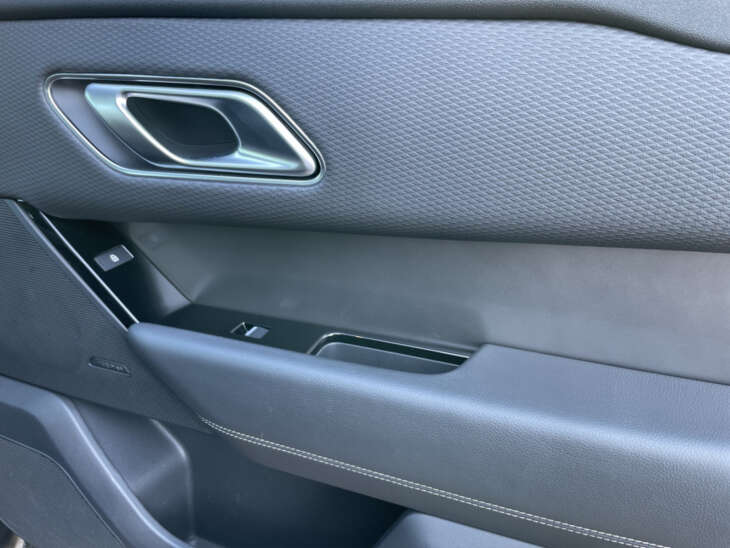 LAND ROVER Range Rover Velar - Foto Nr. 21 - Bildvorschau