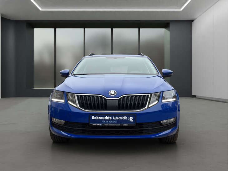 SKODA Octavia - Foto Nr. 03 - Bildvorschau