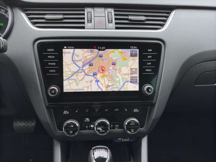 SKODA Octavia - Foto Nr. 10 - Bildvorschau
