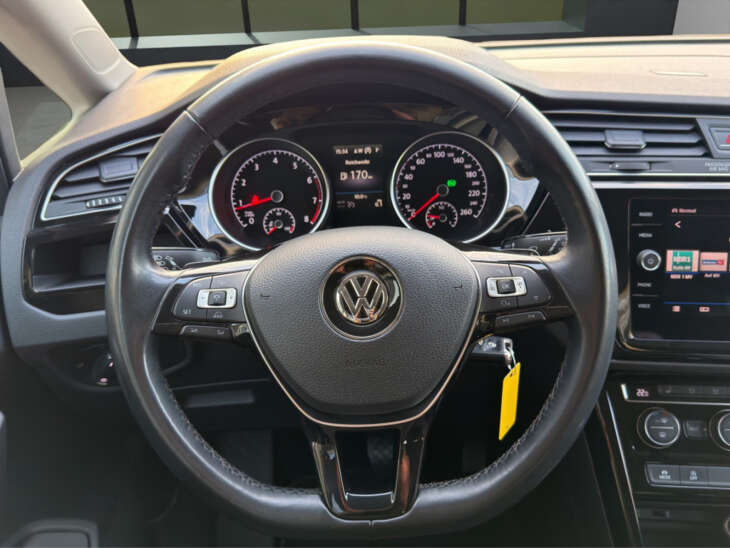 VW Touran - Foto Nr. 07 - Bildvorschau