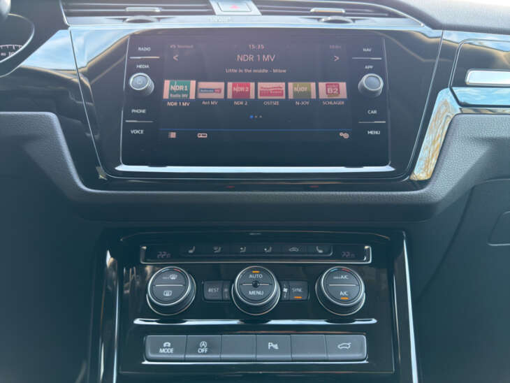 VW Touran - Foto Nr. 10 - Bildvorschau