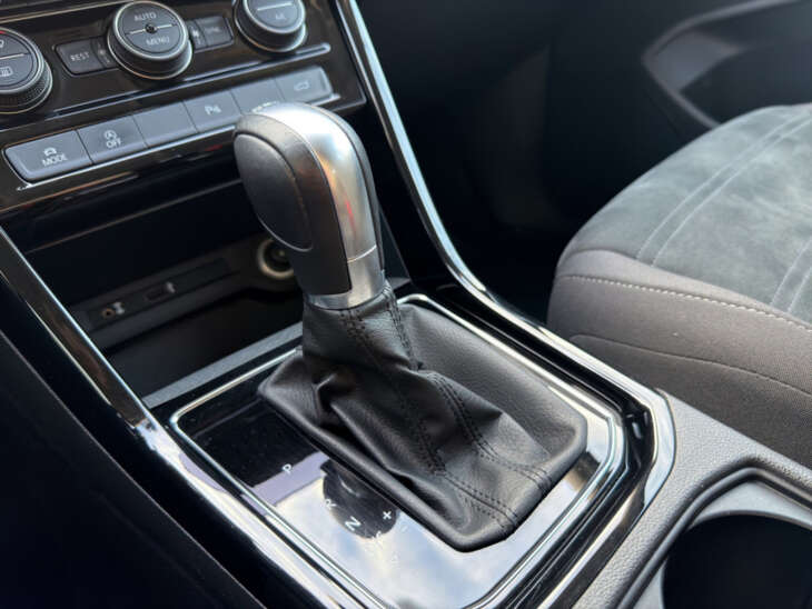 VW Touran - Foto Nr. 12 - Bildvorschau