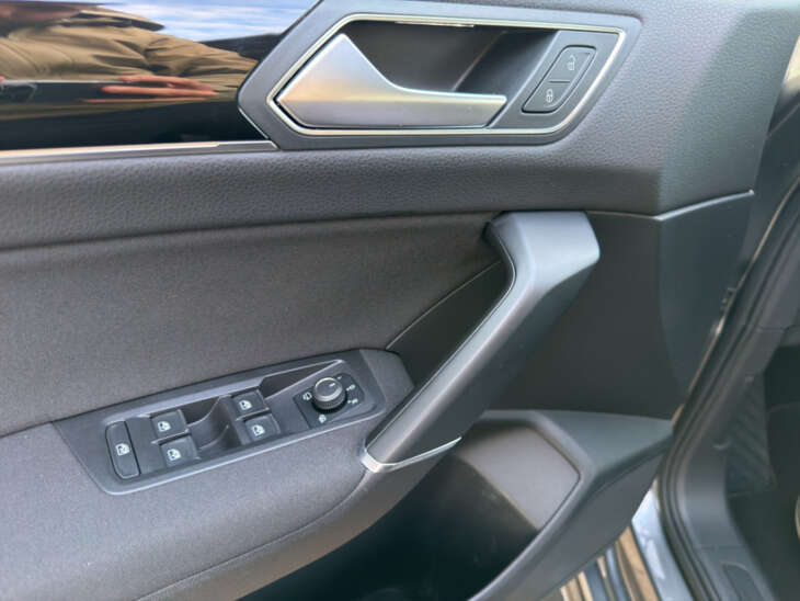 VW Touran - Foto Nr. 17 - Bildvorschau