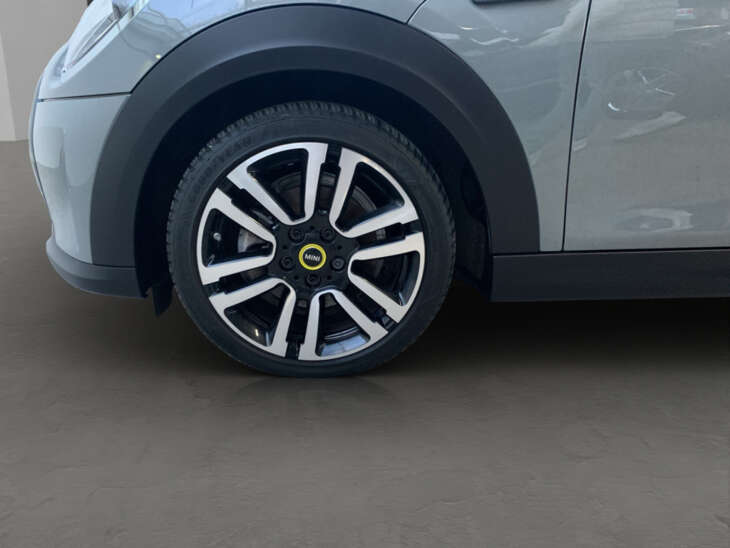 MINI COOPER - Foto Nr. 05 - Bildvorschau